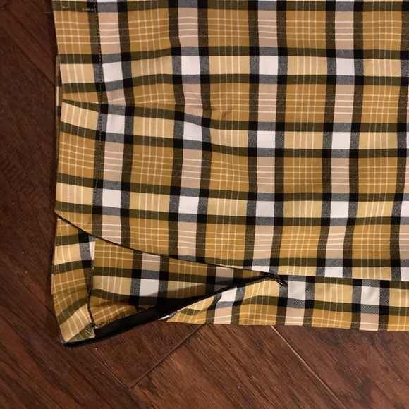 Urban Outfitters Yellow Plaid Mini Skirt - Picture 5 of 5